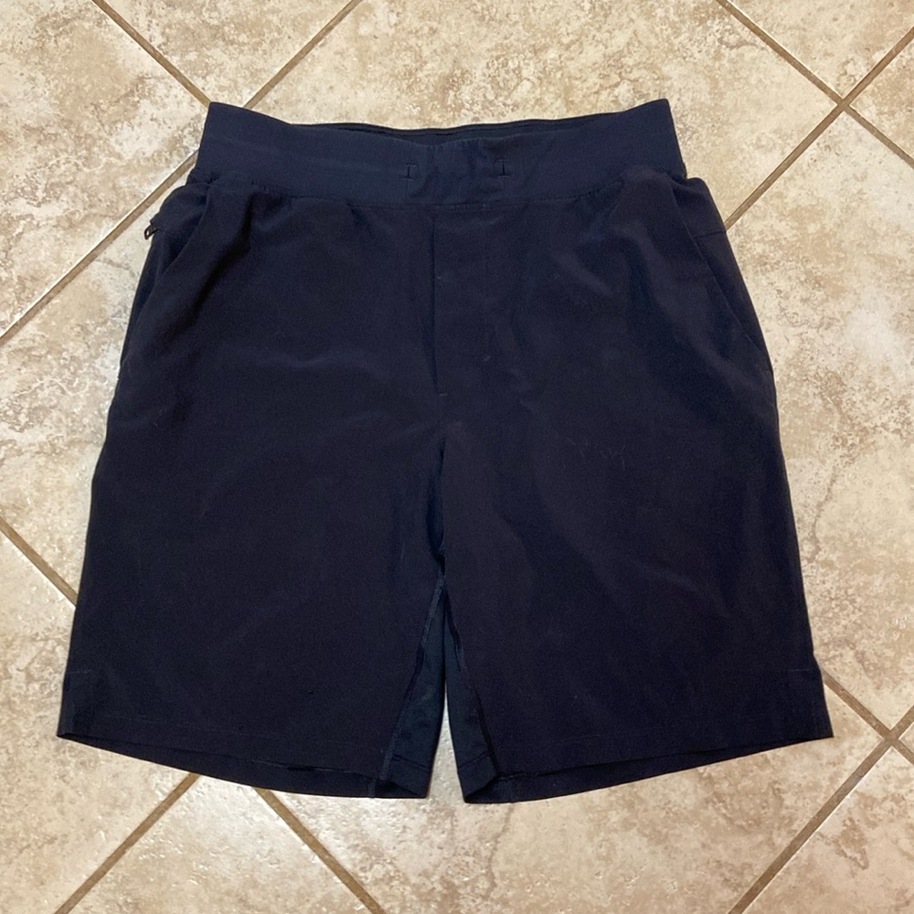 Lululemon Athletica Men’s Black Shorts with Elastic Tie Waist